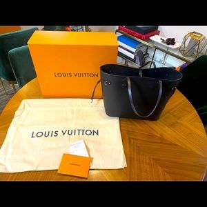 Louis Vuitton Tote